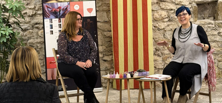 Clara va ser la primera convidada al cicle de tertúlies “Relats en Femení” a Ullà